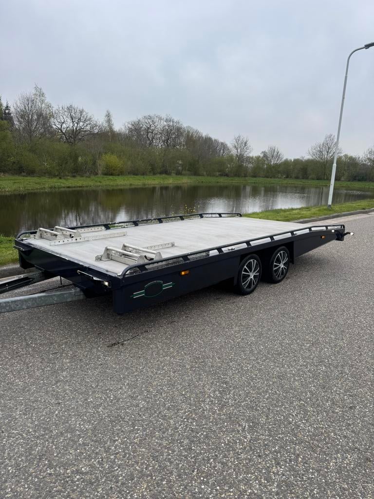 Tekoop tijhof autoambulance, Ophalen, Zo goed als nieuw