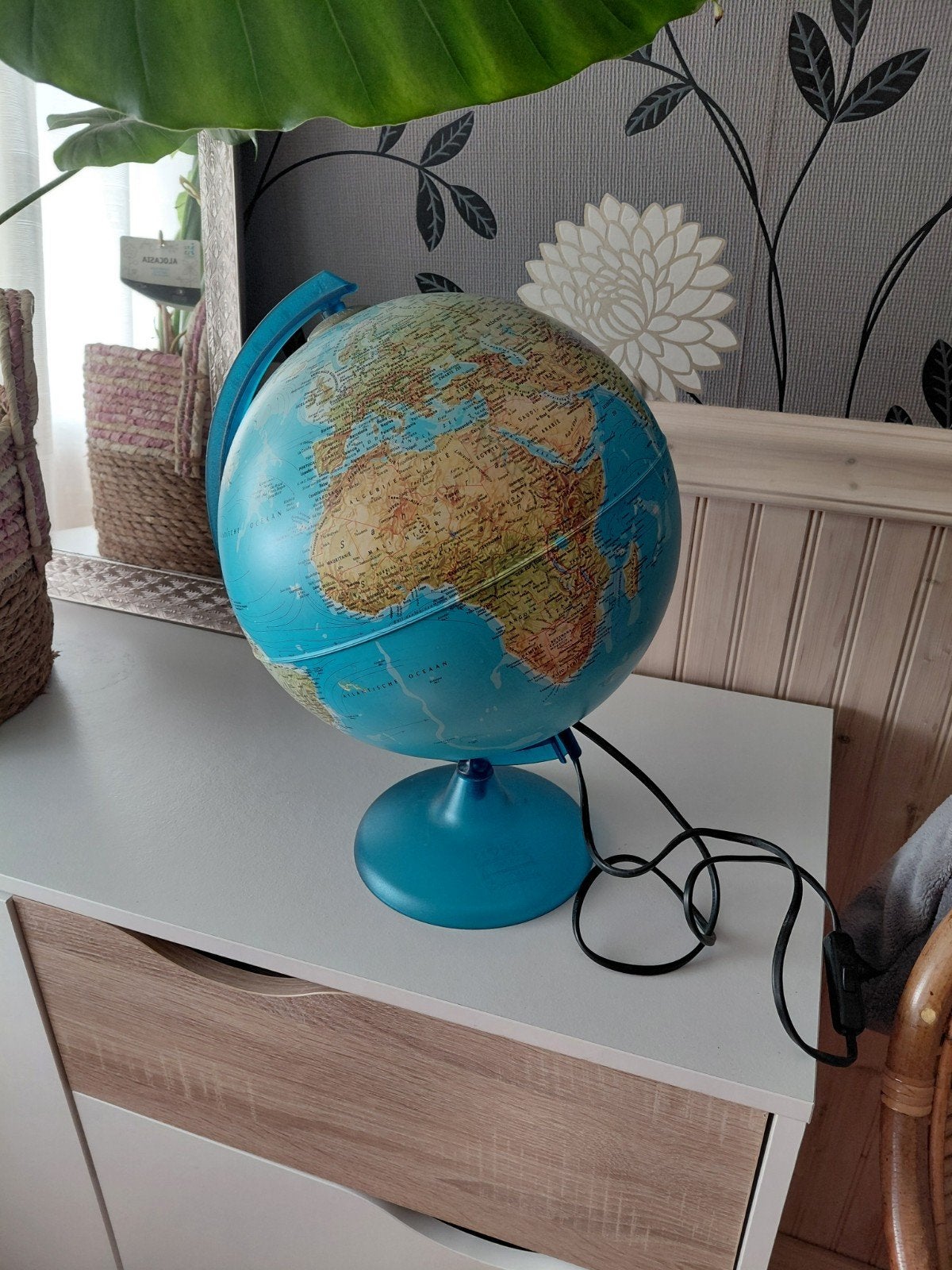 Wereldbol lamp, Ophalen, Gebruikt