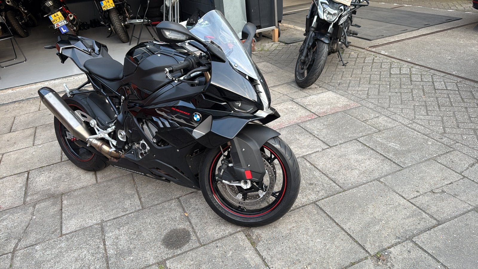 BMW S1000RR | Lage KM | Full Options | Fabrieksgarantie, Occasion, 4 cilinders, Motorrijbewijs A, Handvatverwarming
