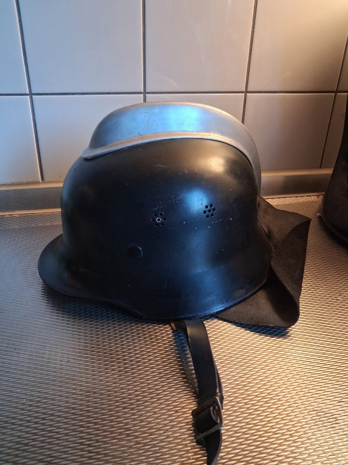 oude duitse helm, Ophalen of Verzenden, Overige soorten, Duitsland, Helm of Baret