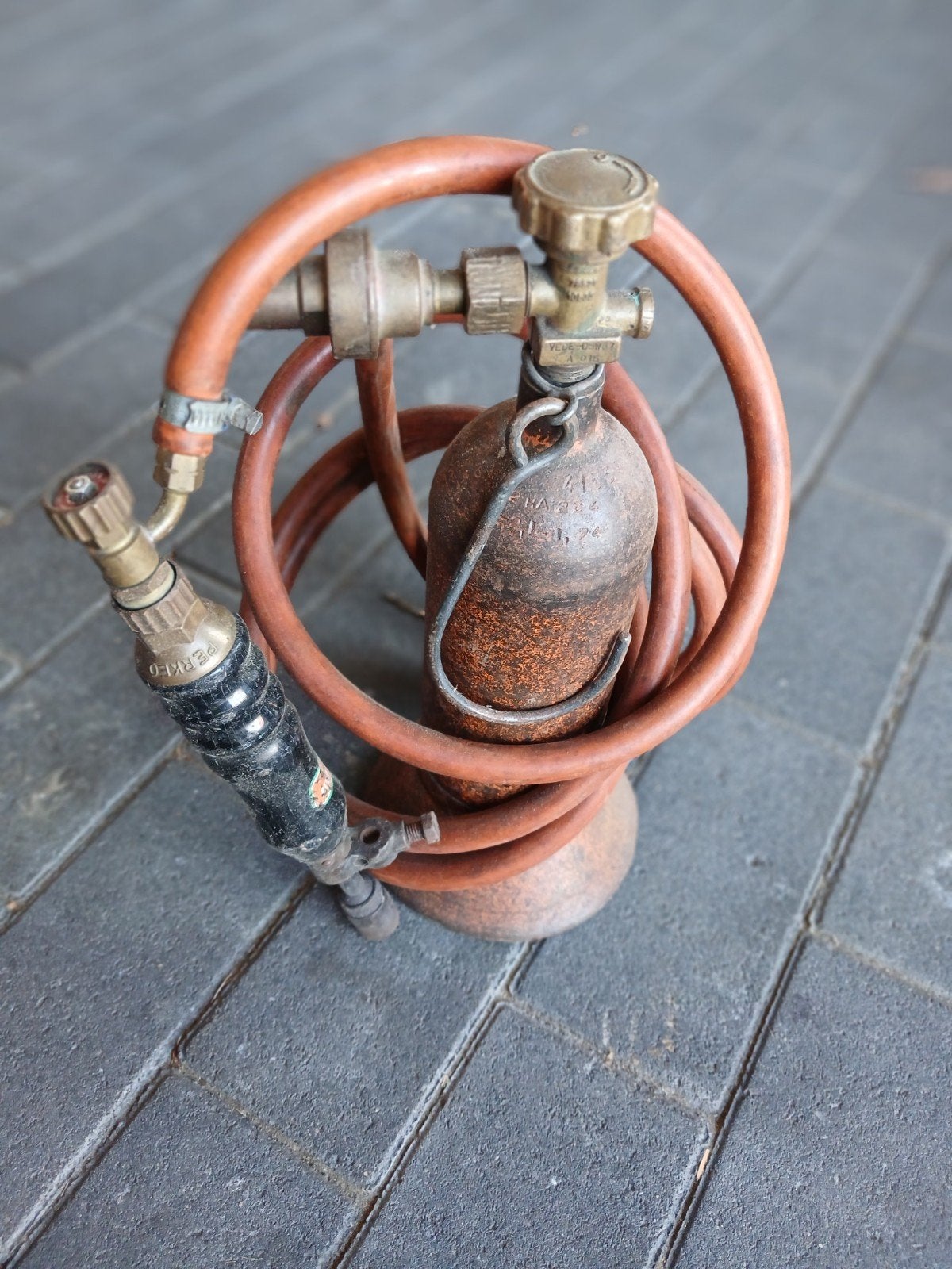Gasbrander vol gas, Doe-het-zelf en Verbouw, Gereedschap | Lasapparaten, Ophalen, Gebruikt, Overige typen