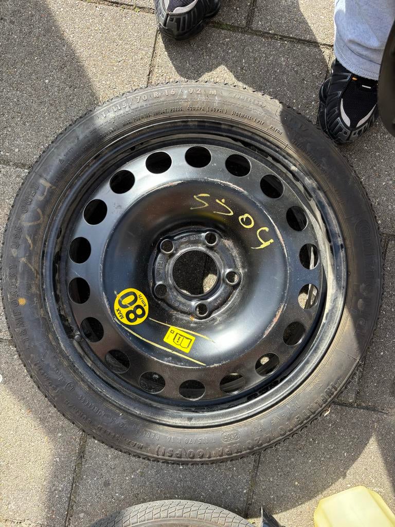 Reservewiel met band - 16 inch - 125/70 R16, Ophalen of Verzenden, Zo goed als nieuw