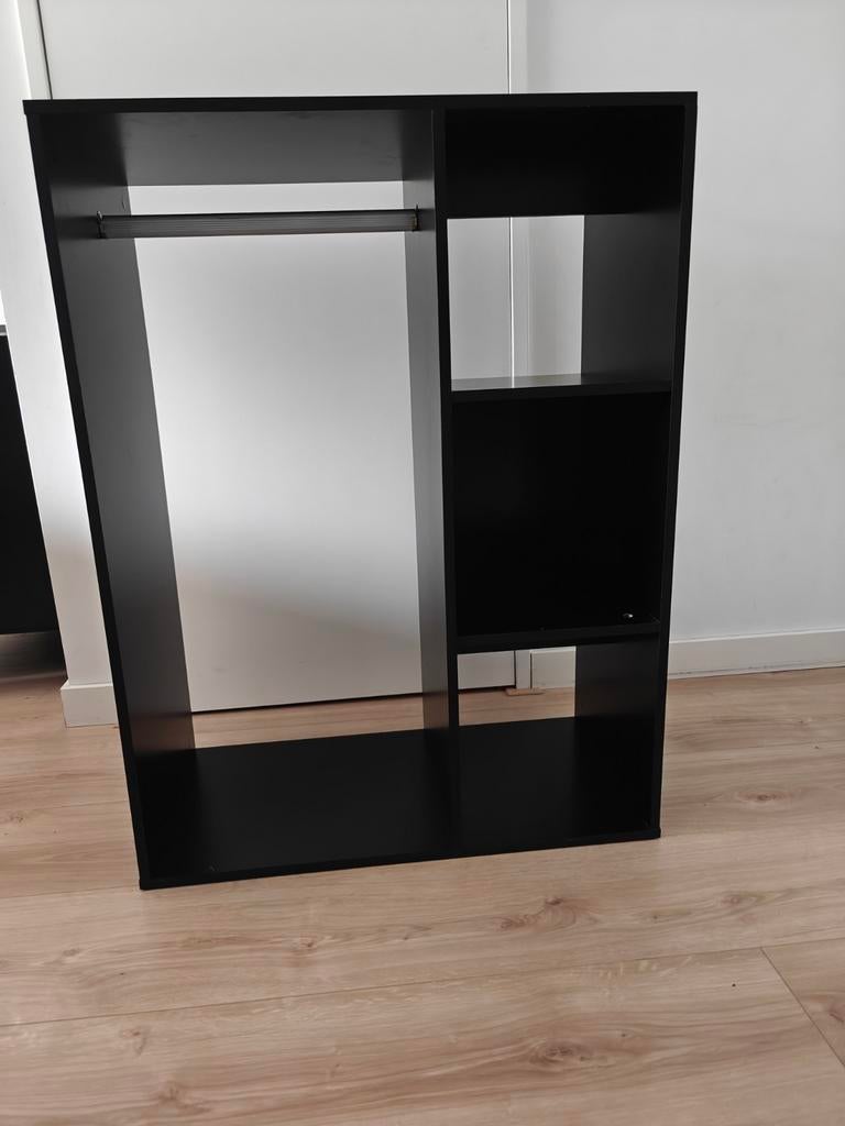 Zwarte kast met hang gedeelte en 3 vakken, Huis en Inrichting, Kasten | Wandmeubels, Ophalen, 25 tot 50 cm, Minder dan 150 cm