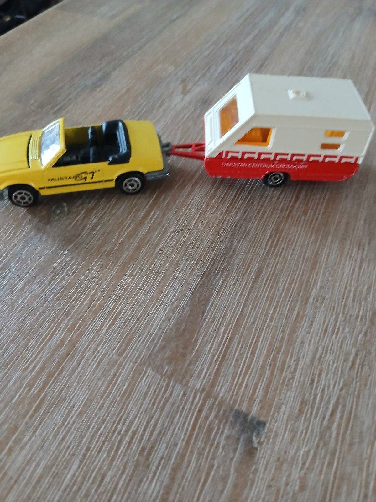 Majorette mustang convertible met caravan zgan, Ophalen of Verzenden, Zo goed als nieuw, Auto, Majorette