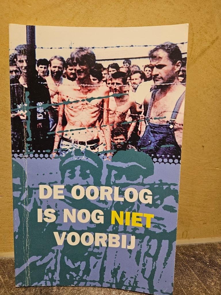 De oorlog is nog niet voorbij., Boeken, Ophalen of Verzenden, Tweede Wereldoorlog, Algemeen