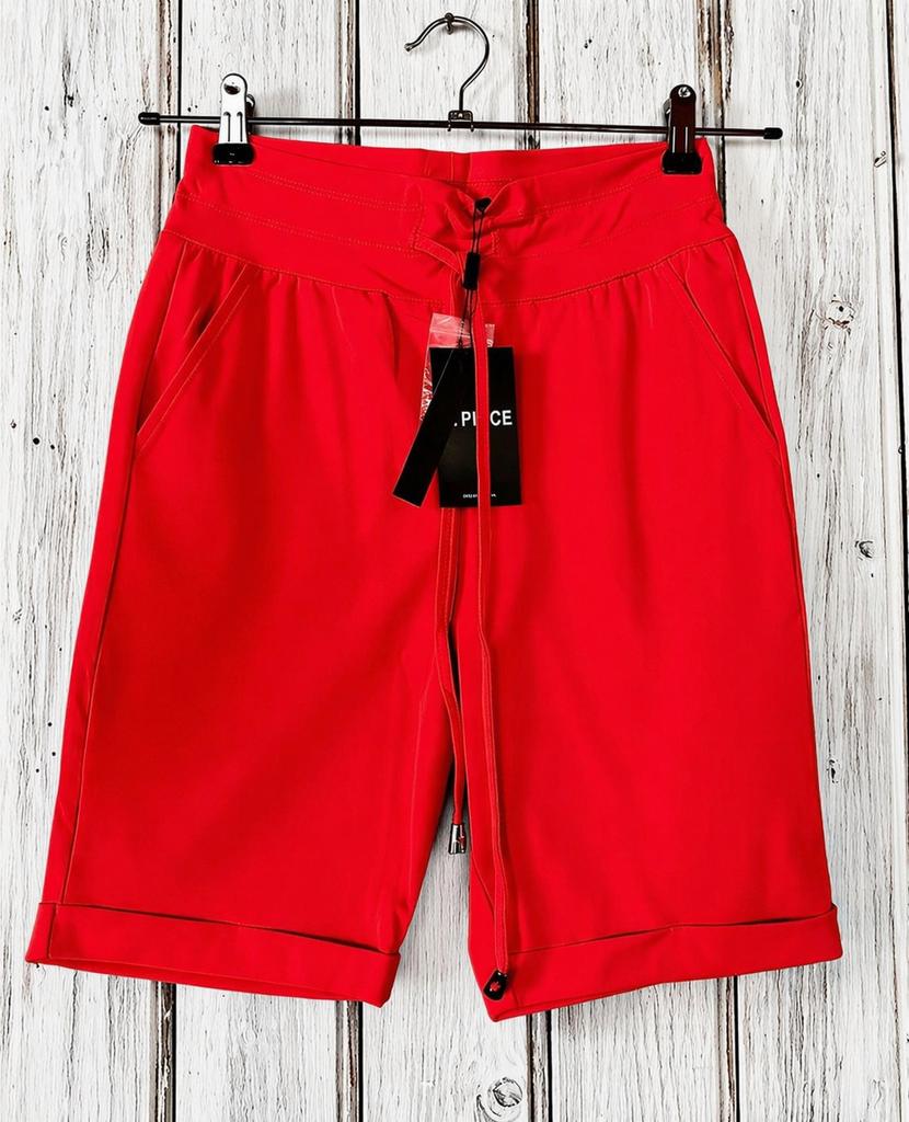 Mi Piace travelstof bermuda skinny maat: XS of S Red, Kleding | Dames, Broeken en Pantalons, Kort, Nieuw, Ophalen of Verzenden