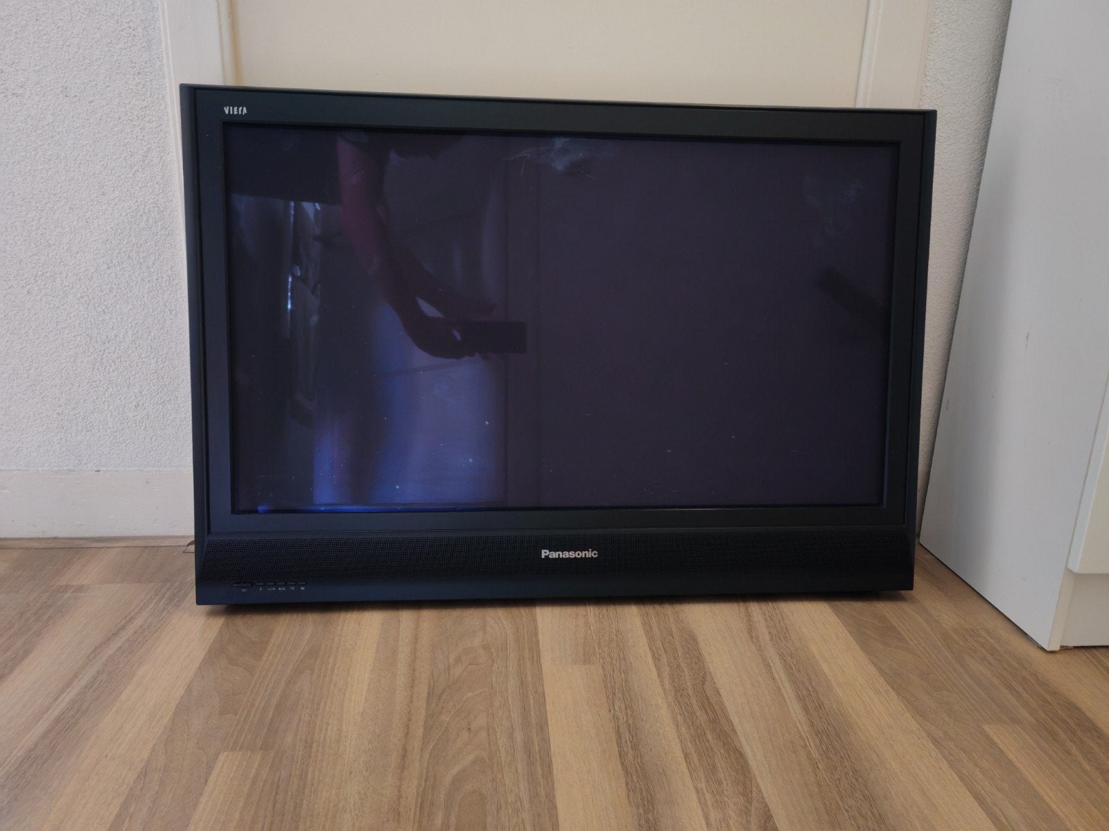Panasonic Viera 37"TV met afstandsbediening en muurbeugel, Ophalen, Gebruikt, Panasonic, 50 Hz