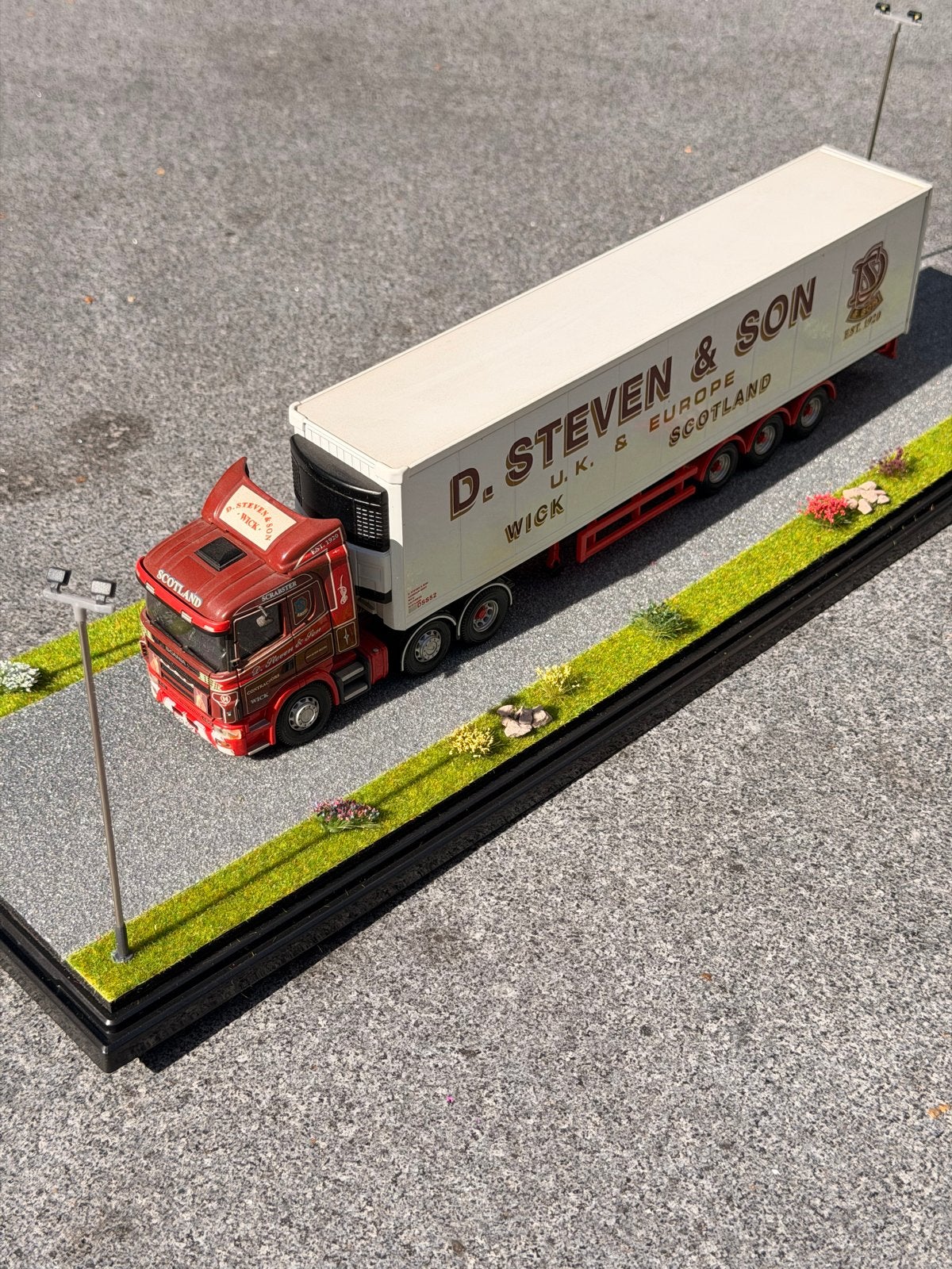 Corgi Scania D. Steven & Son modeltruck met trailer, Ophalen of Verzenden, Zo goed als nieuw, Bus of Vrachtwagen, Corgi