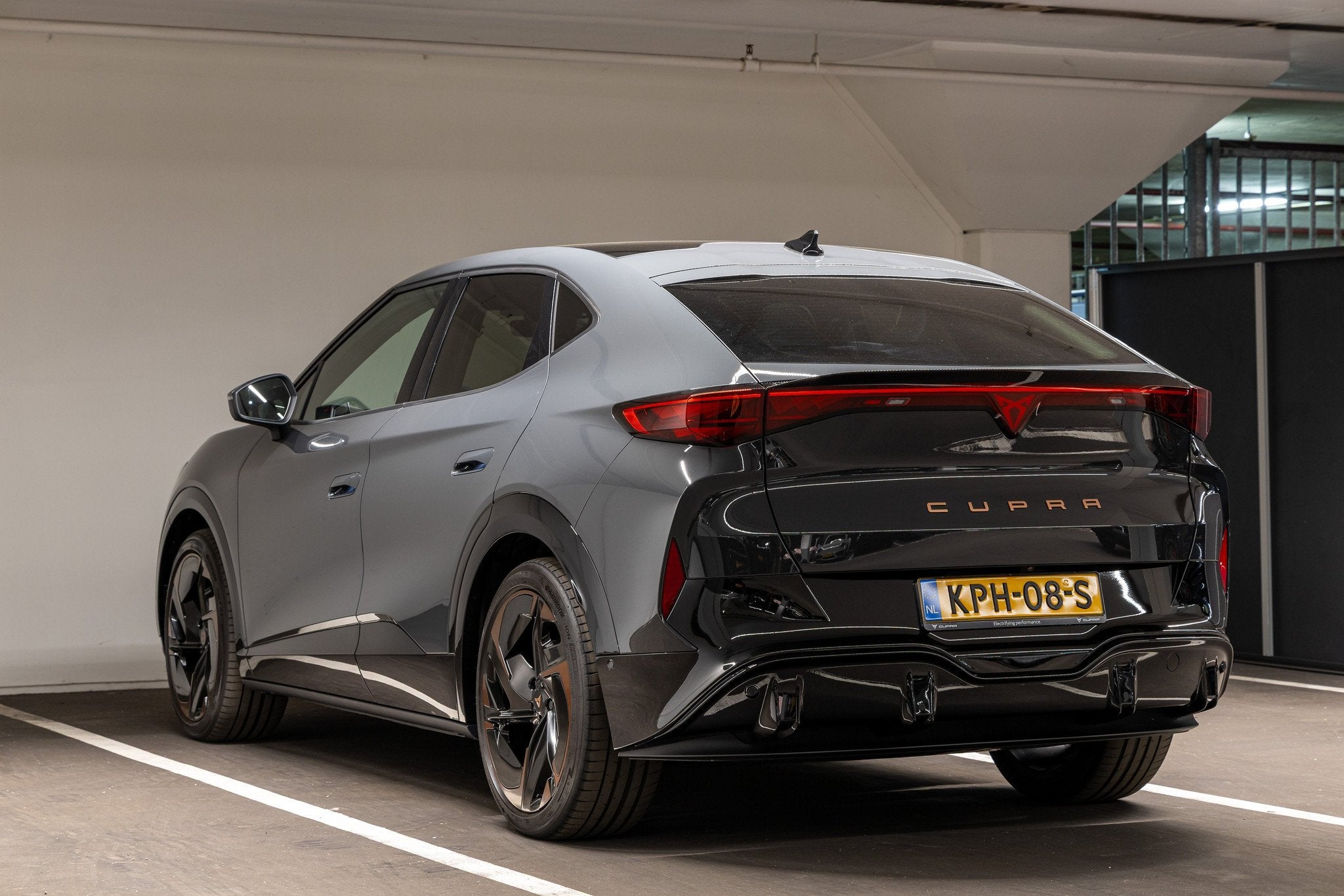 CUPRA Tavascan Adrenaline, Auto's, Automaat, Achterwielaandrijving, 82 kWh, 2077 kg