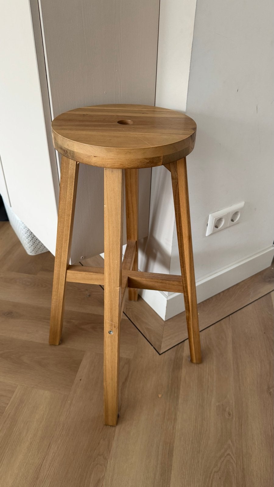 Houten barkruk - Standaard zithoogte, Huis en Inrichting, Ophalen, Gebruikt, 60 tot 90 cm, 1 kruk