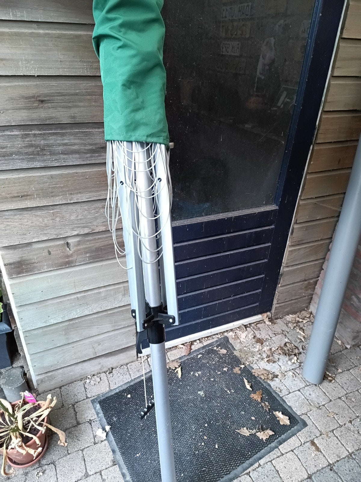 Droogmolen met hoes en grondanker, Ophalen, Gebruikt, Droogmolen