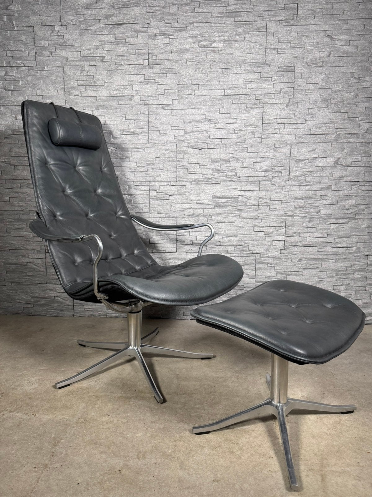 Conform Bravo Fauteuil met Hocker, Scandinavisch design, 75 tot 100 cm, Ophalen of Verzenden, Leer
