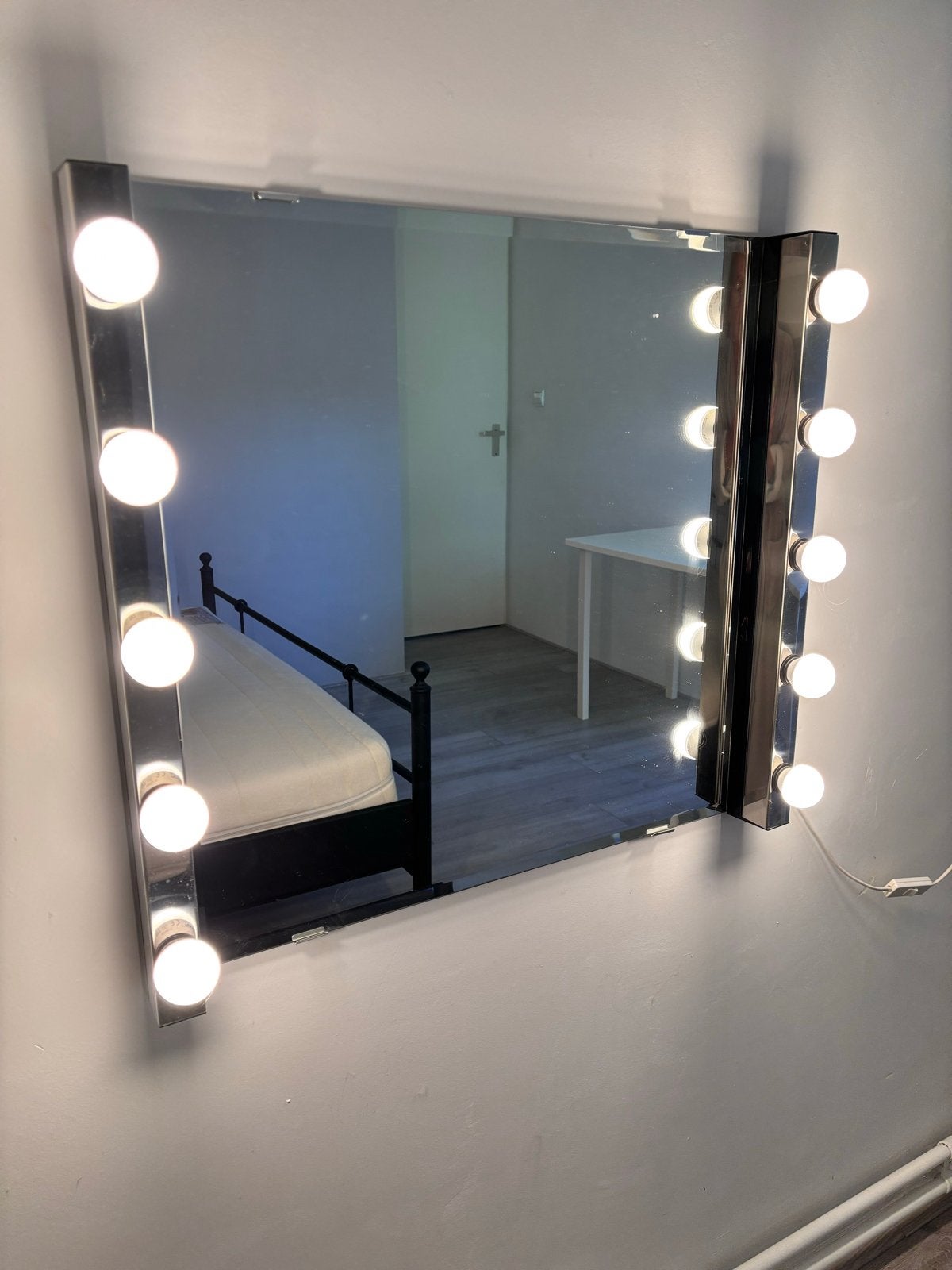 IKEA Theaterspiegel met verlichting, Ophalen, Rechthoekig, 50 tot 100 cm, Minder dan 100 cm
