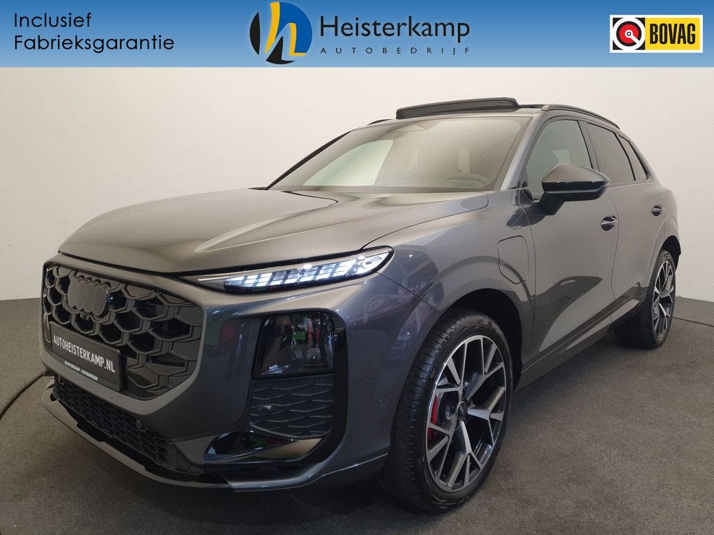 Audi Q3 1.5 200kW e-hybrid S-Line Tech Pro, Trekhaak, Sonos,, 12 maanden, 1800 kg, 1498 cc, 4 cilinders