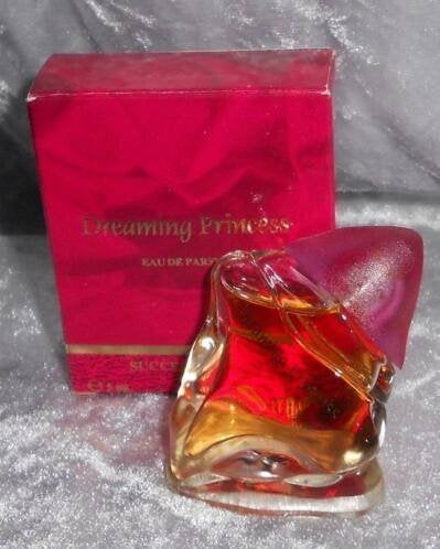 Parfum miniatuur - Dreaming princess + doosje, Ophalen of Verzenden, Zo goed als nieuw, Miniatuur, Gevuld