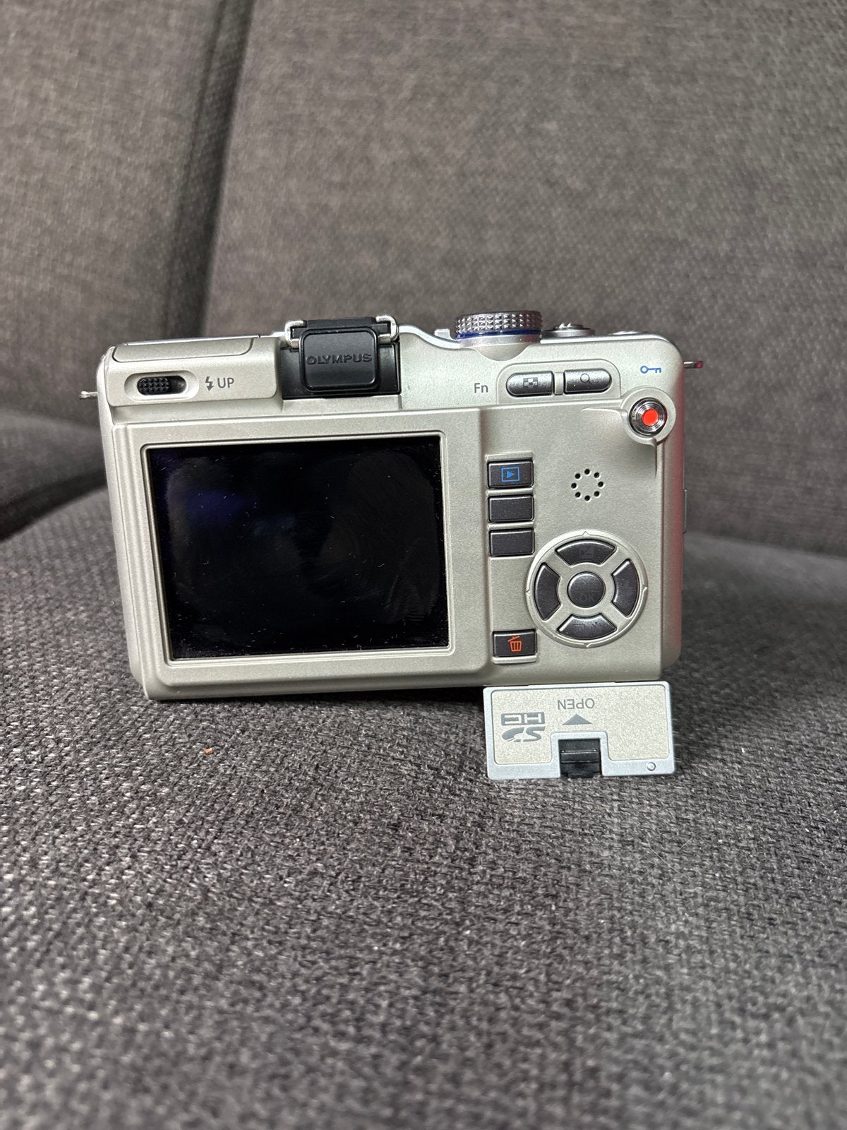 Olympus E-PL1 Digitale Camera met M.Zuiko 14-42mm Lens, Ophalen, Zo goed als nieuw, Olympus, 4 t/m 7 keer
