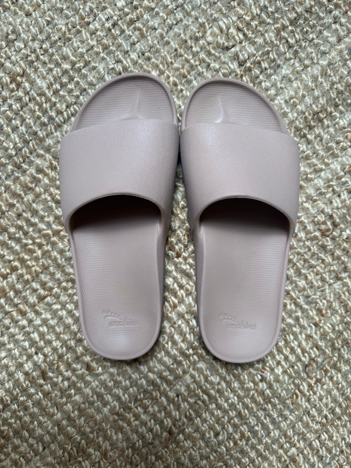 Archies Comfort Slippers - Maat 42.5-43, Ophalen of Verzenden, Zo goed als nieuw, Beige, Slippers