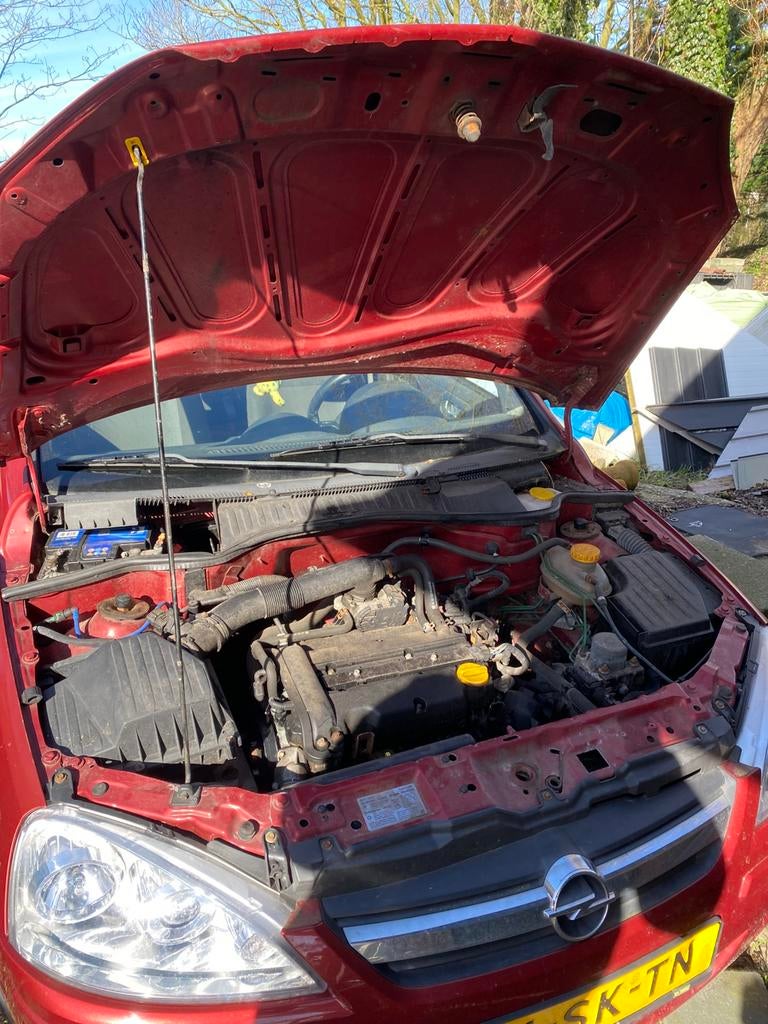 Opel Corsa-c 1.2 5D 2006 Rood, Auto's, Voorwielaandrijving, 450 kg, 31 €/maand, 4 cilinders