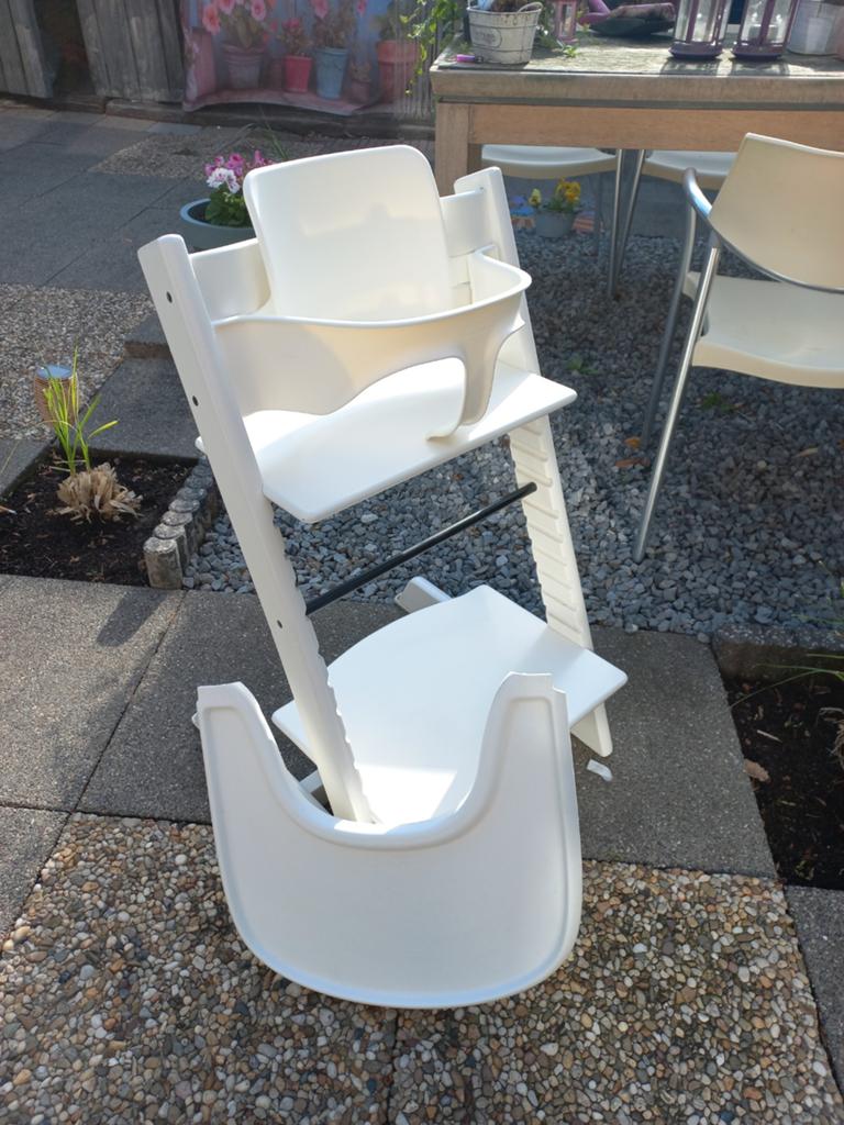 Stokke triptrap trip trap kinderstoel wit, Kinderen en Baby's, Kinderstoelen, Ophalen, Zo goed als nieuw, Meegroeistoel, Afneembaar eetblad