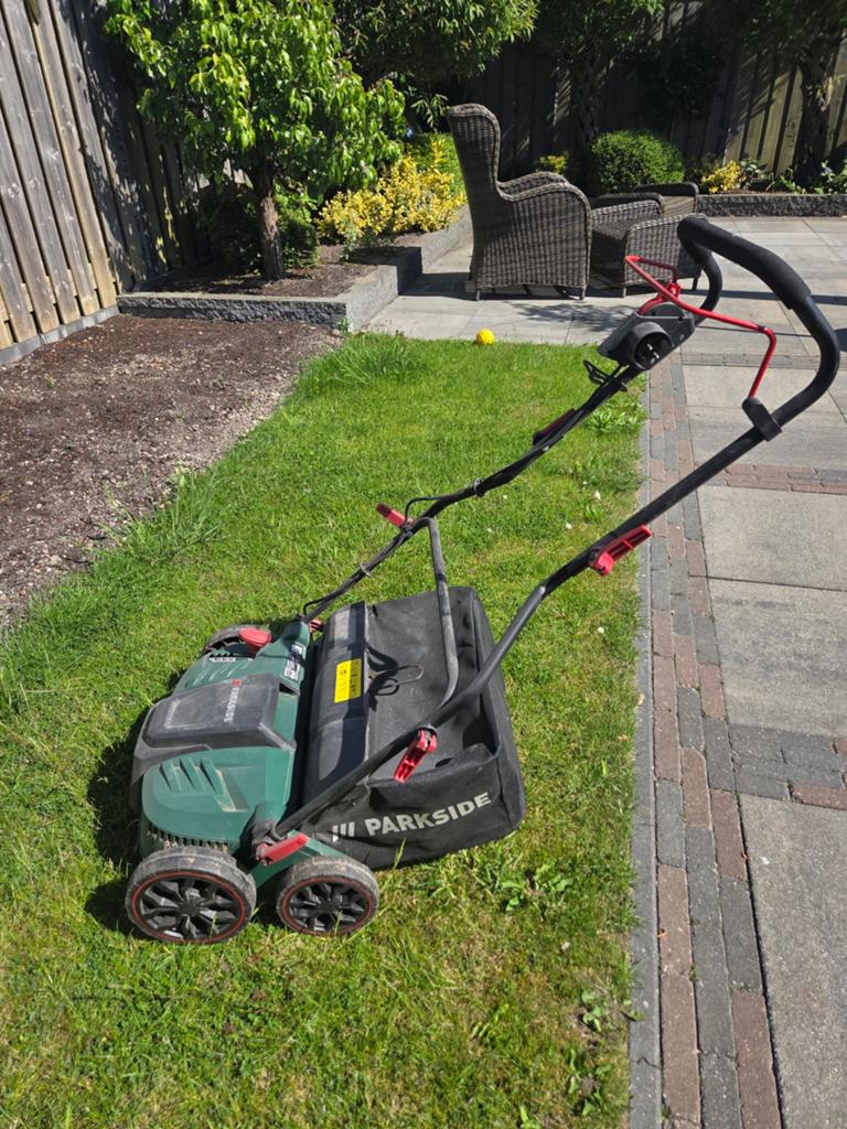 Parkside elektrische verticuteermachine/gazonbeluchter, Tuin en Terras, Ophalen, Gebruikt, Elektrische grasmaaier, Parkside