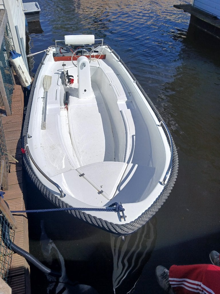 Consoleboot, Watersport en Boten, Vis- en Consoleboten, Ophalen, Zo goed als nieuw, Buitenboordmotor, Polyester