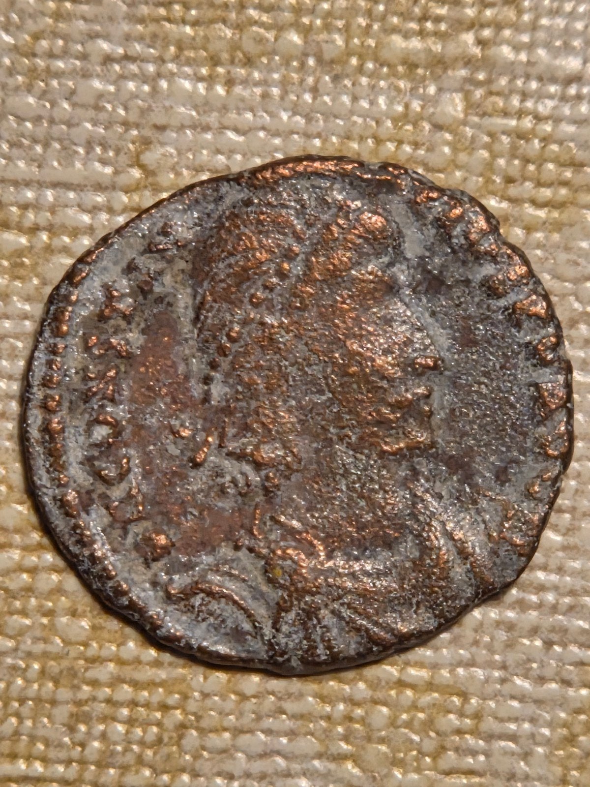 Oude Romeinse munt - Bronzen Follis, Ophalen of Verzenden, Overige waardes, Losse munt