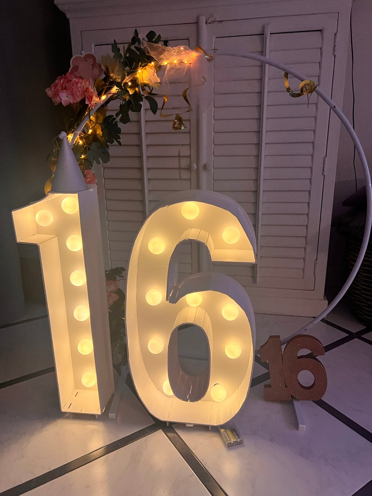 Verlichte cijfers '16' voor verjaardag of feest, Ophalen, Zo goed als nieuw, Versiering, Verjaardag