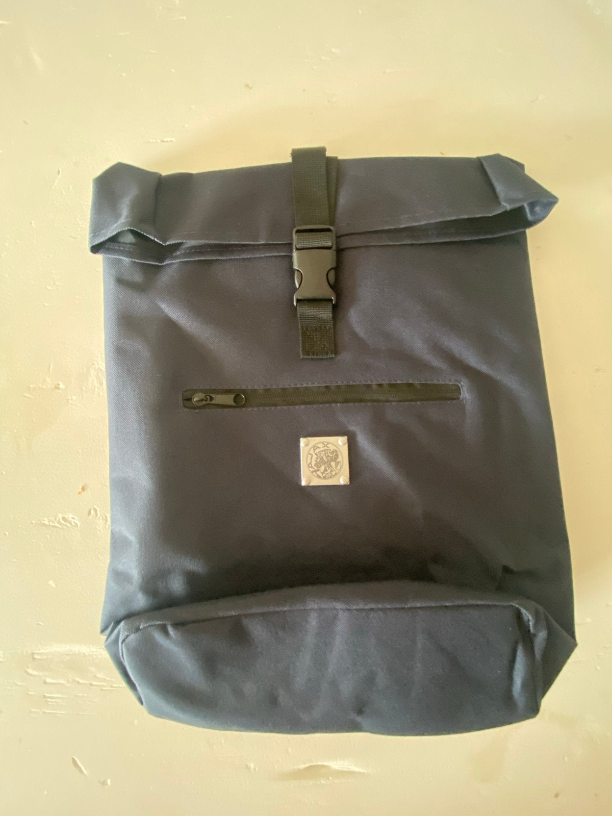 Nieuwe donkerblauwe ajax rugzak met rolsluiting, 25 tot 40 cm, Nieuw, Ophalen of Verzenden, Overige merken