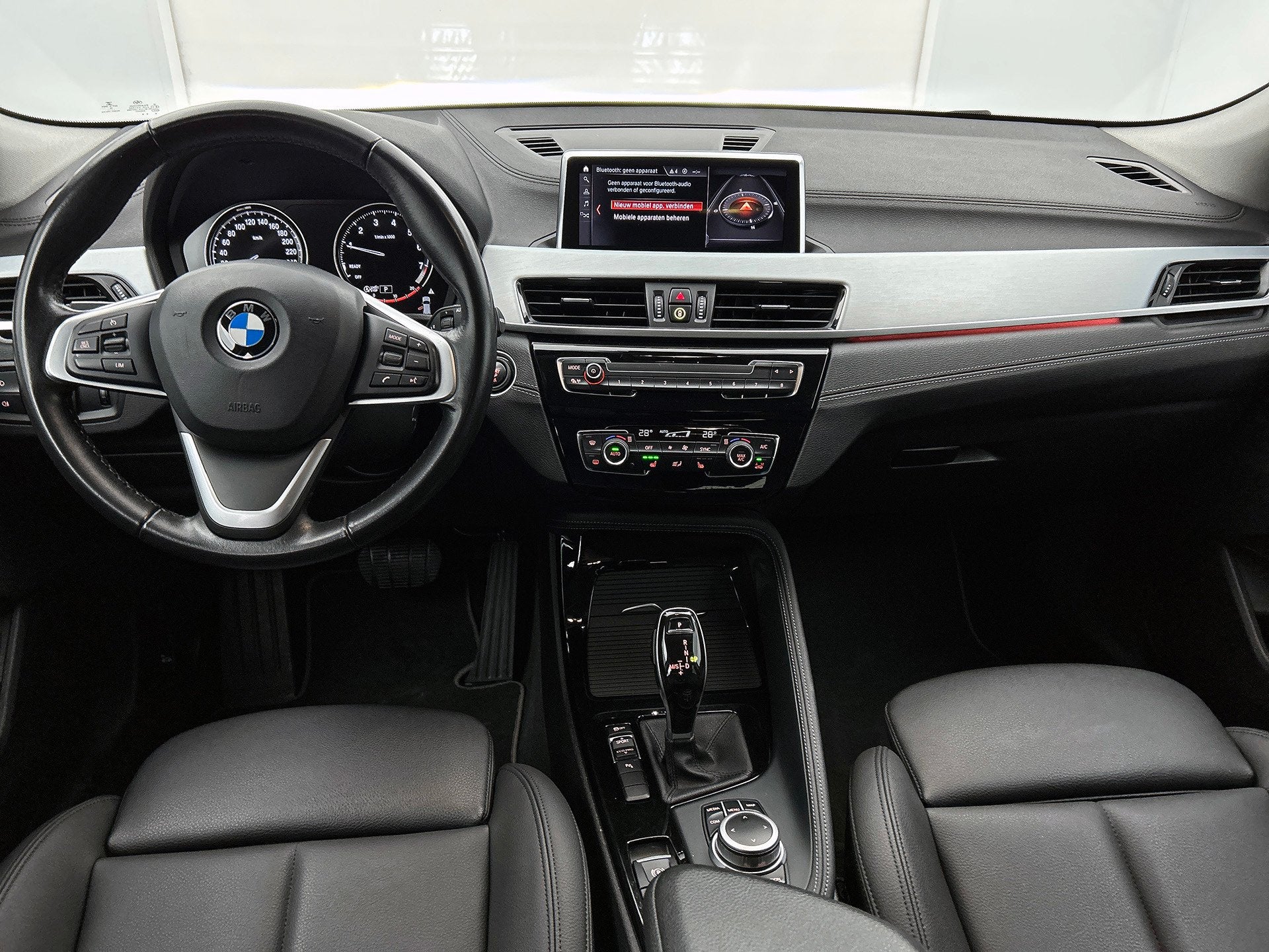 BMW X2 SDrive18i Executive Edition (GROOT-NAVIGATIE, STOELVE, Dealer onderhouden, Gebruikt, Verwarmde buitenspiegels, Leder