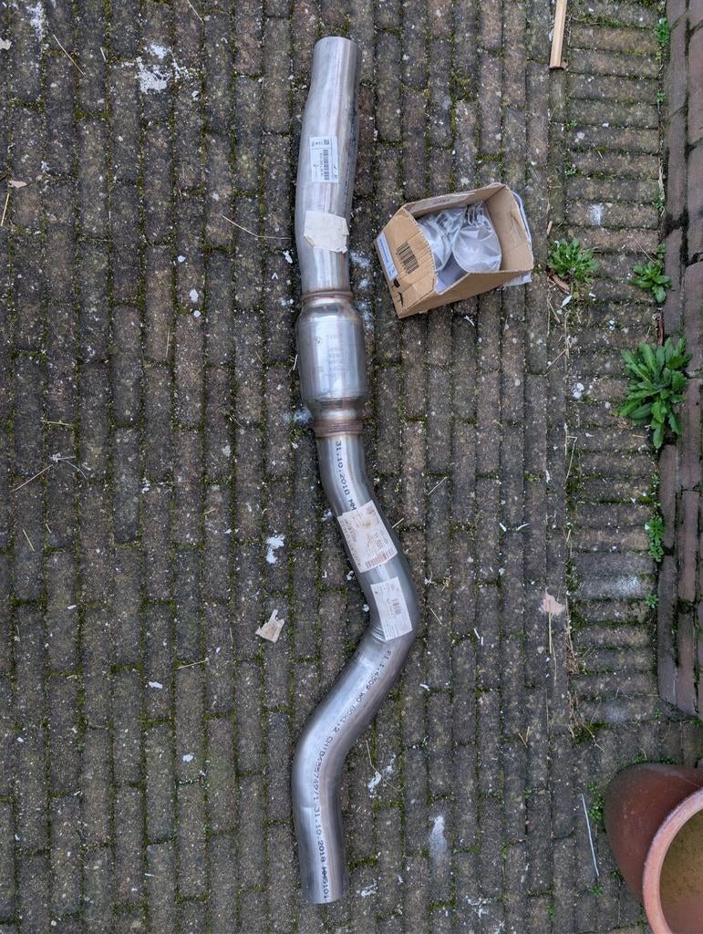 BMW M135i middendemper + klemmen, Auto-onderdelen, Uitlaatsystemen, Ophalen, Nieuw, BMW