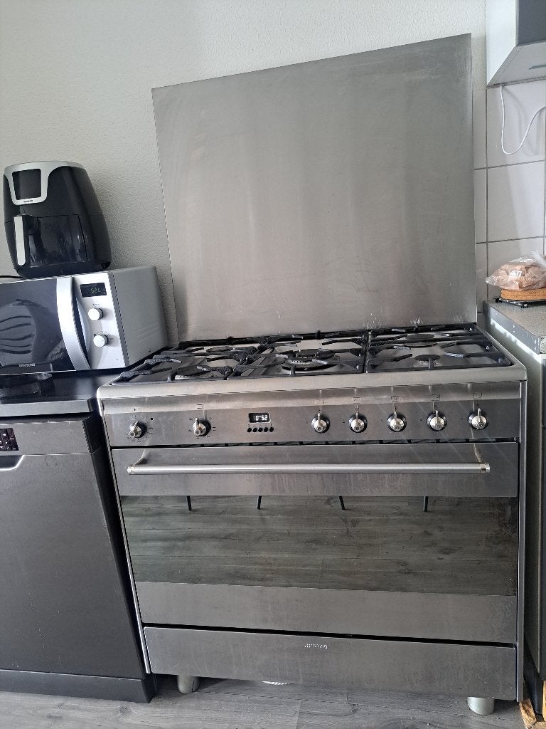 Gasfornuis  Smeg met spat plaat, Ophalen, Gebruikt, 60 cm of meer, Gas