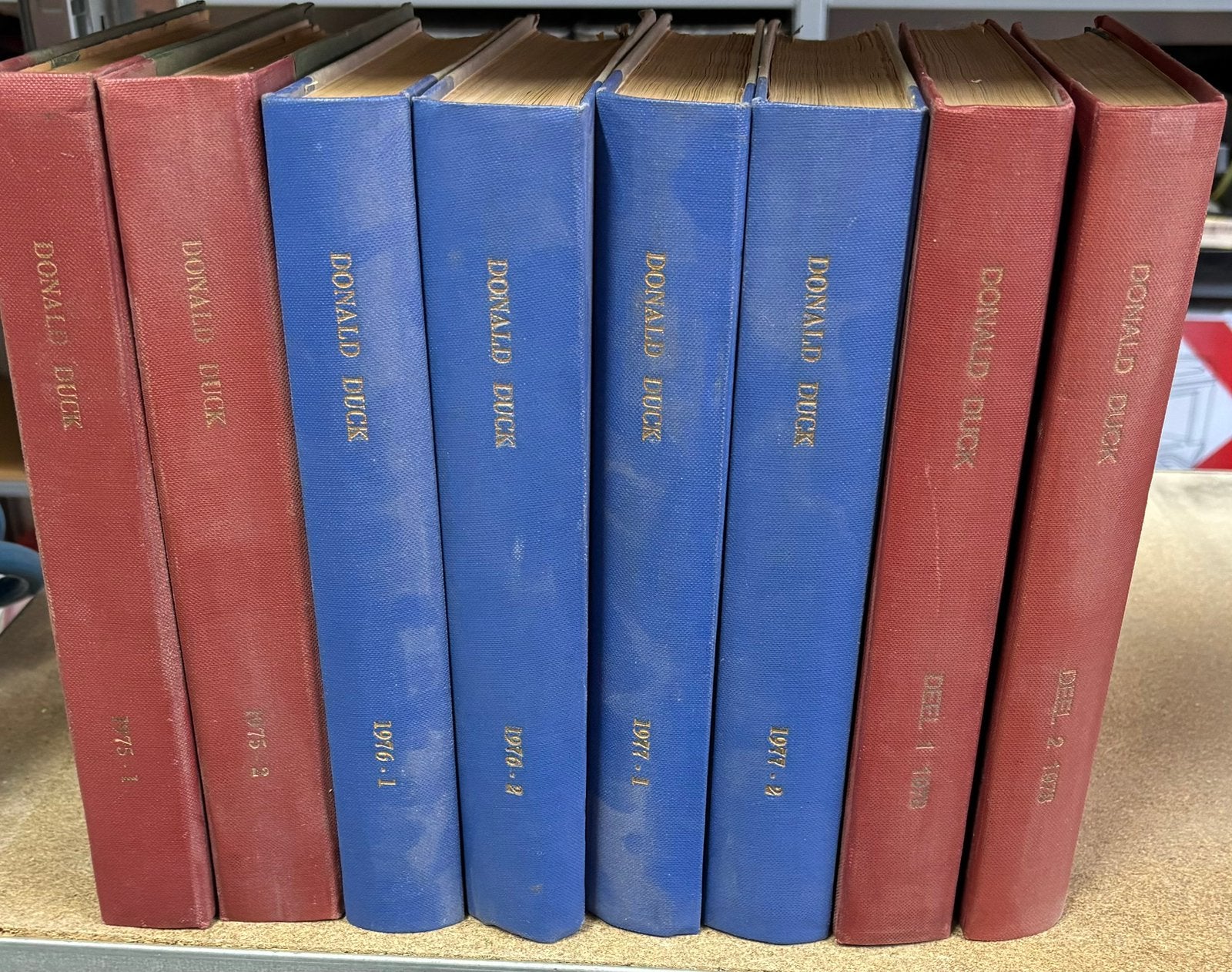 ingebonden halve jaargangen van Donald Duck:, Meerdere stripboeken, Ophalen, Gelezen