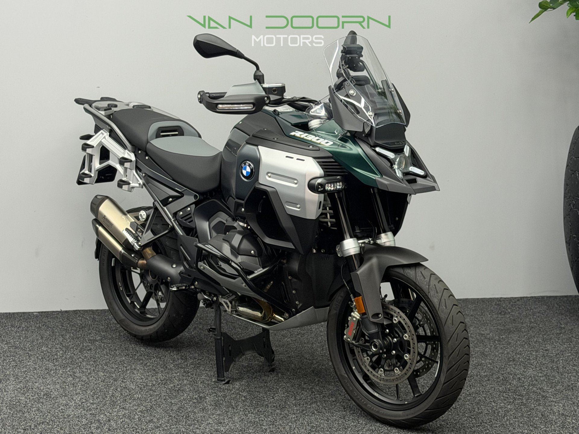 BMW R 1300 GS Adventure | Option 719 | Akrapovic | Full opti, Info@vandoornmotors.nl, Kraaivenstraat 23-5
5048AB  TILBURG, NL