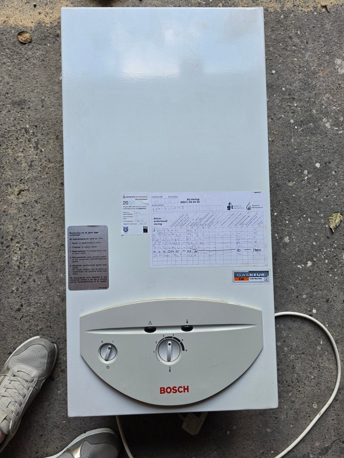 Bosch Ventilator Geiser uit 2019 - Goede Staat, Ophalen, Gebruikt, Geiser, 3 t/m 5 jaar oud