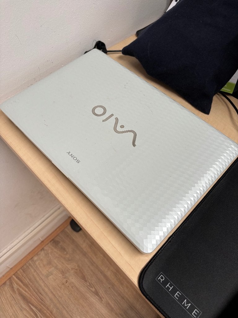 Sony VAIO 15,5" laptop – Intel Core i3 – wit – met oplader, Gebruikt, 2 tot 3 Ghz, Sony Vaio, Ophalen of Verzenden