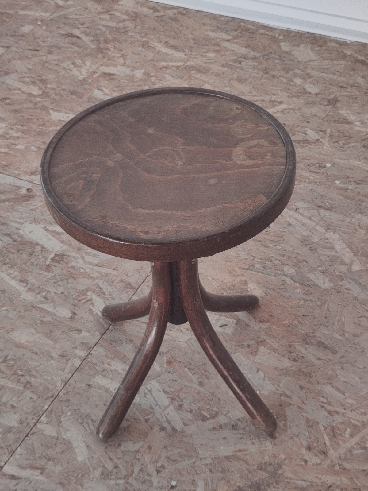Vintage Thonet kruk houten pianokruk bijzettafeltje kruk, Huis en Inrichting, Gebruikt, ., In hoogte verstelbaar, Ophalen of Verzenden