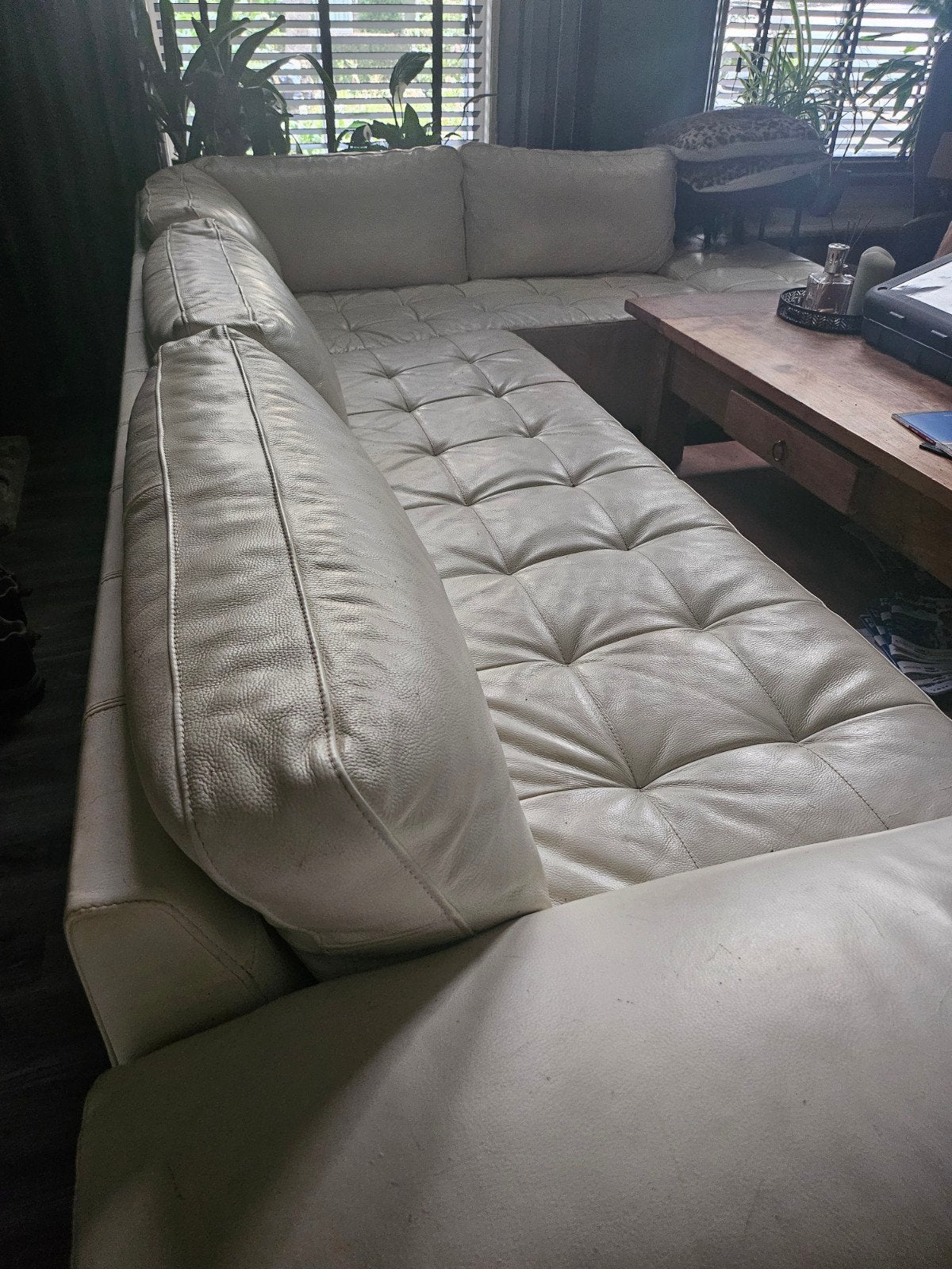 Leren Hoekbank - Crème Wit - Ruim en Comfortabel, Huis en Inrichting, Banken | Bankstellen, Ophalen, Gebruikt, 100 tot 125 cm