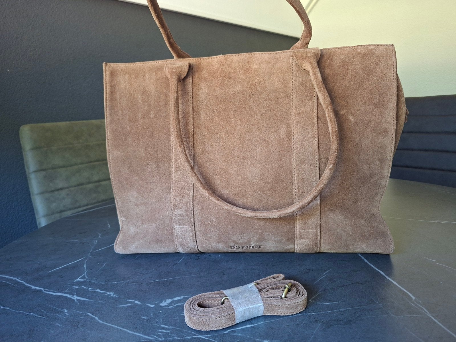 DSTRCT Portland Road Laptoptas 15.6" Taupe, Ophalen of Verzenden, Zo goed als nieuw
