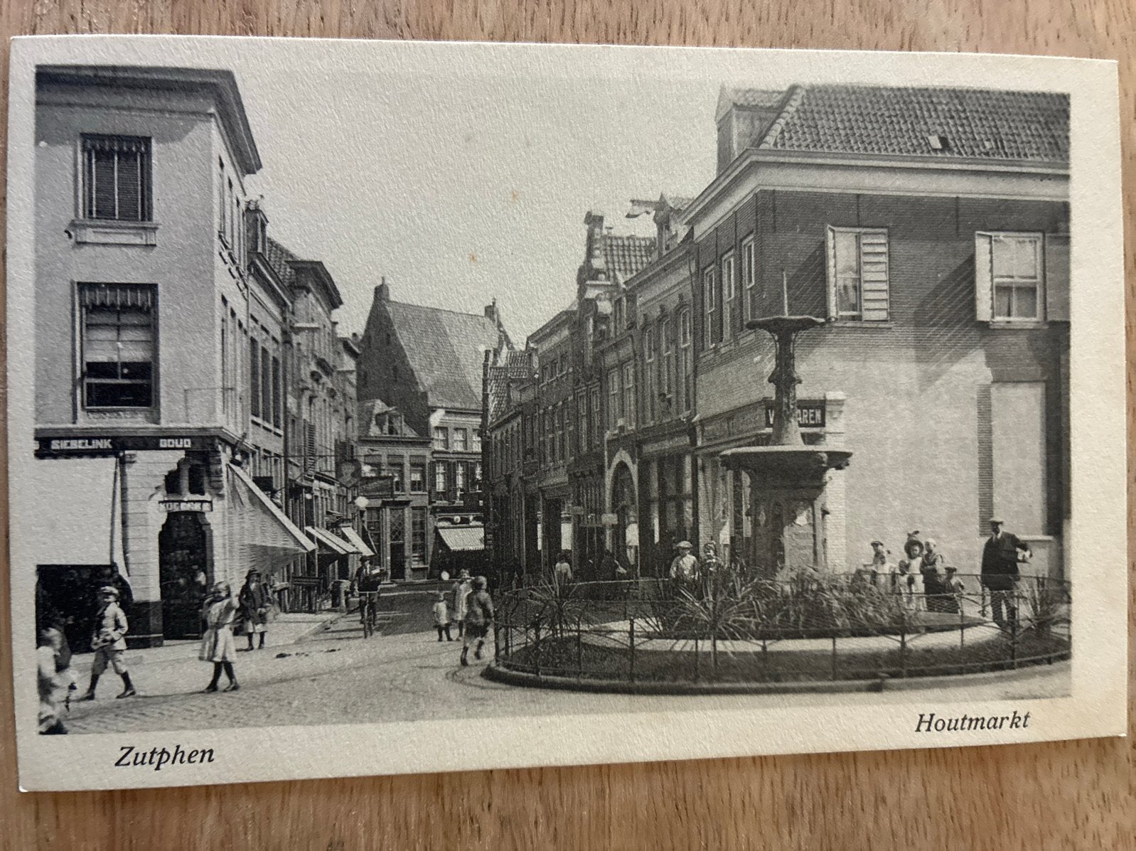 Oude ansichtkaart Zutphen Houtmarkt, Ophalen of Verzenden, 1920 tot 1940, Ongelopen, Gelderland
