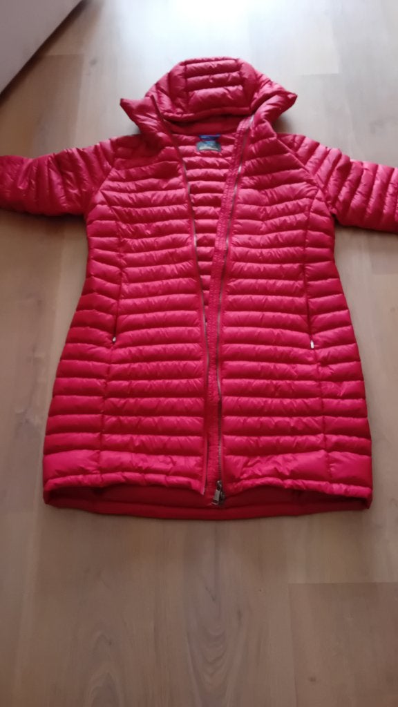 Rode luhta dames tussen jas dun gewatteerde jas maat L, Ophalen of Verzenden, Nieuw, Maat 42/44 (L), Rood
