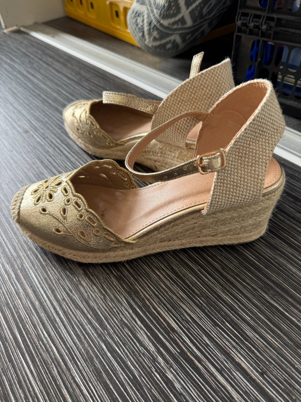 Gouden Espadrilles met Hak - Maat 39, Kleding | Dames, Schoenen, Zo goed als nieuw, Espadrilles of Moccasins, Overige kleuren