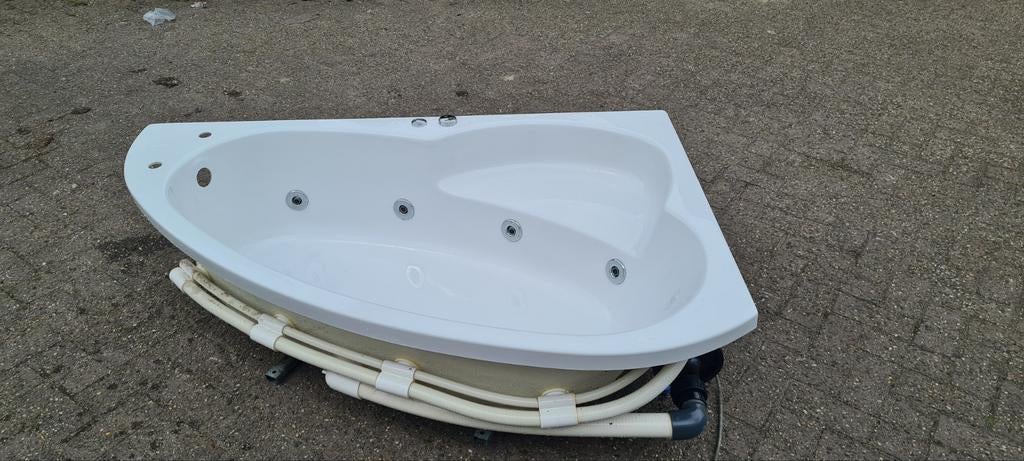 Hoekbad met bubbels - Wit, nieuw, Ophalen, Bad