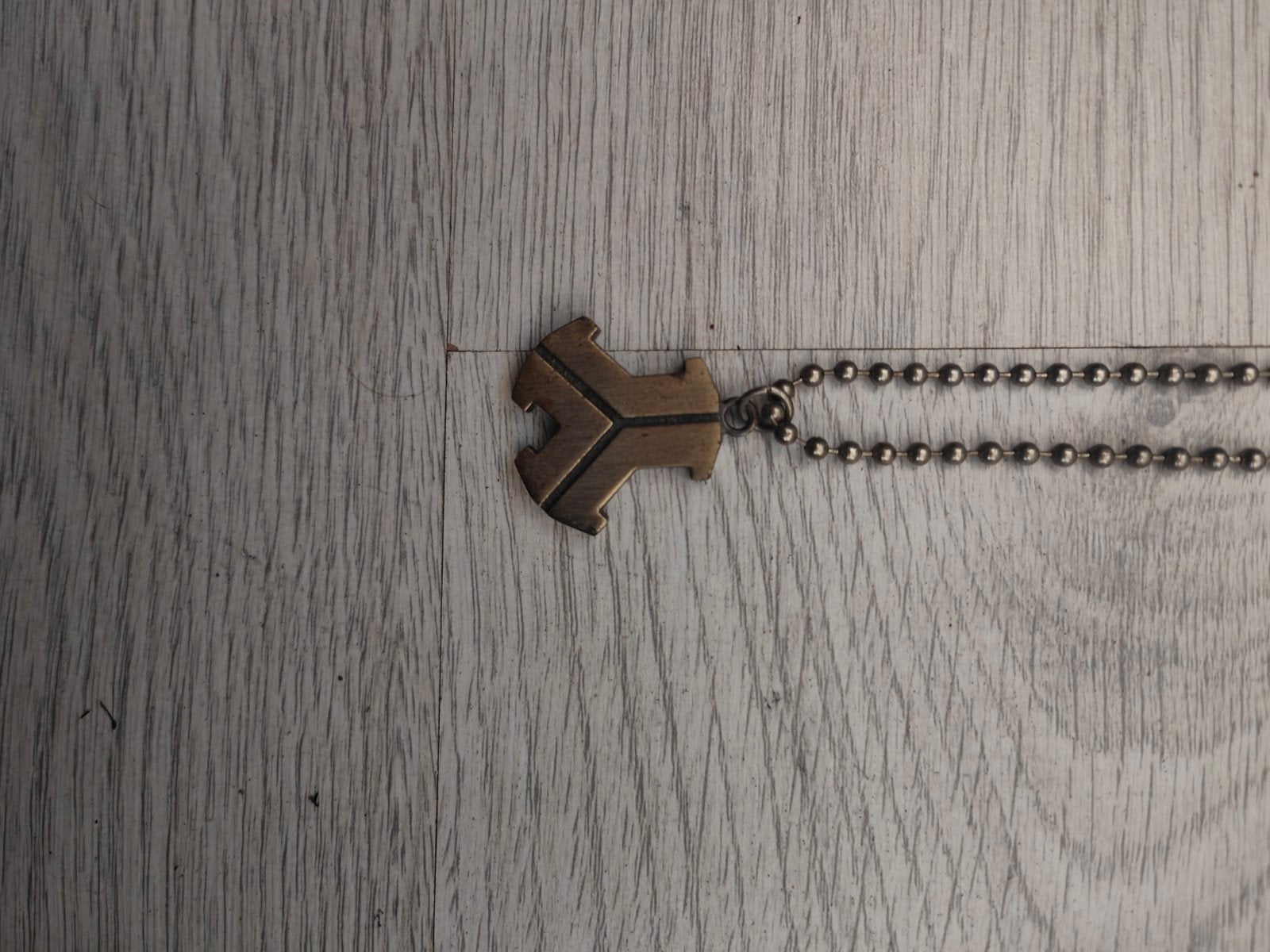 stoere DEFQON 1 heren en dames  ketting, Gebruikt, Bruin, Ophalen of Verzenden, Overige materialen