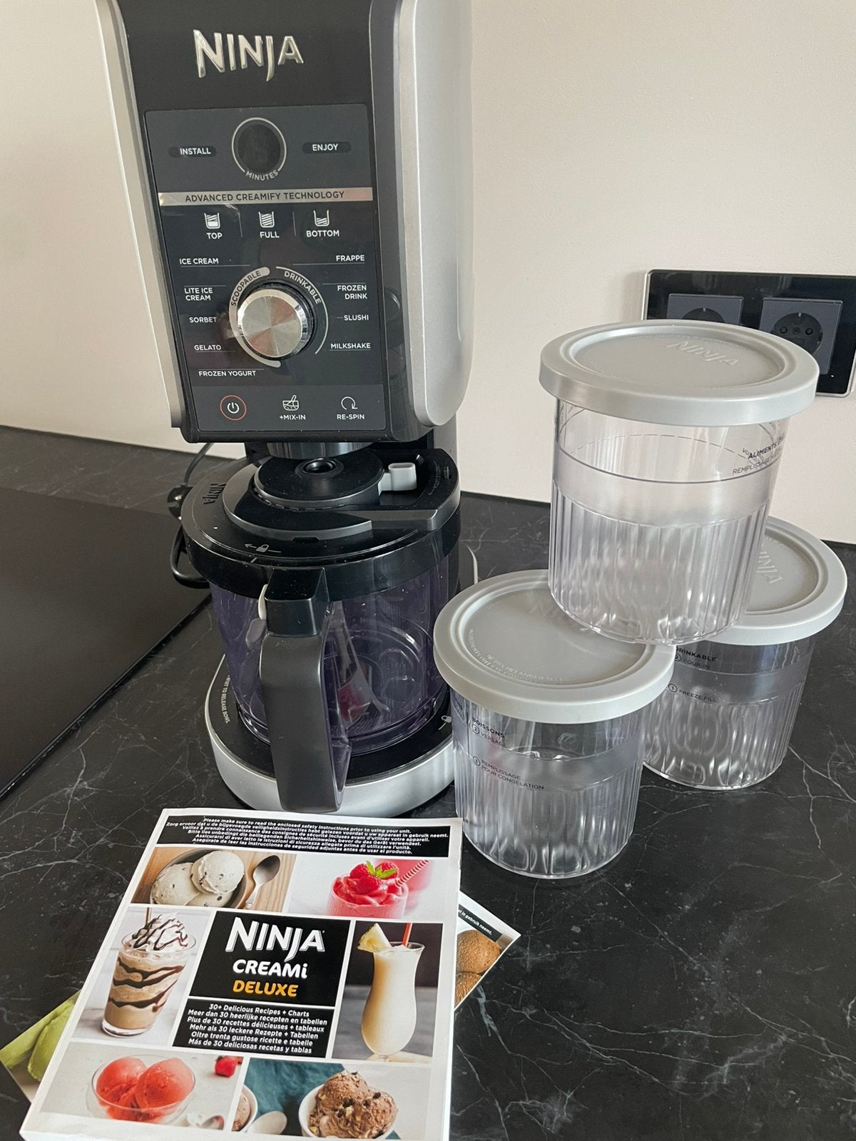 Ninja creami de luxe met 3 bekers, Witgoed en Apparatuur, IJsmachines, Ophalen, Zo goed als nieuw