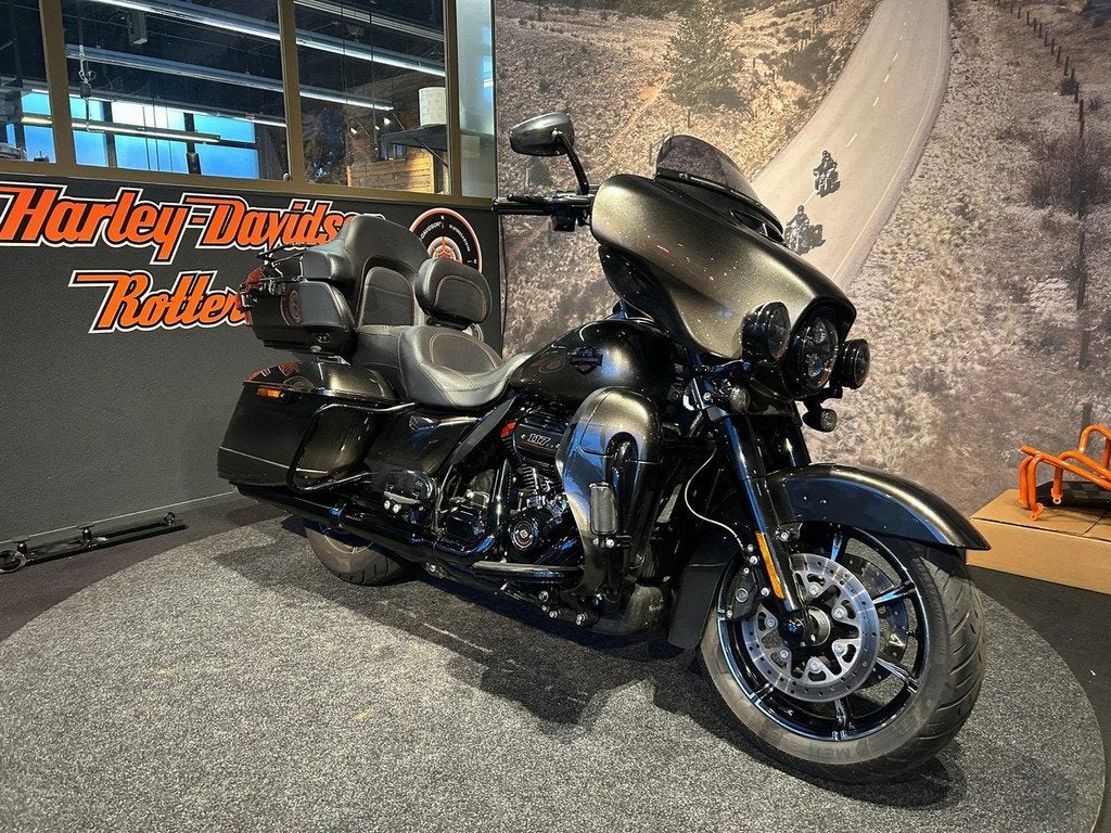 Harley-Davidson FLHTKSE CVO Ultra Limited (bj 2018), Motoren, Motoren | Harley-Davidson, Bedrijf, Overig, Sales@harleydavidsonrotterdam.nl