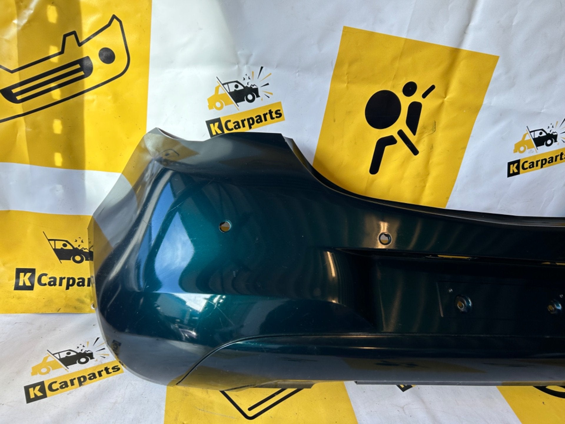 OPEL CORSA E Achterbumper 2014-2019 39002839 bumper PDC, Info@fabrikant.eu, Fabrikantstraat 1
1000 AA  Amsterdam, NL, Opel, Ophalen of Verzenden