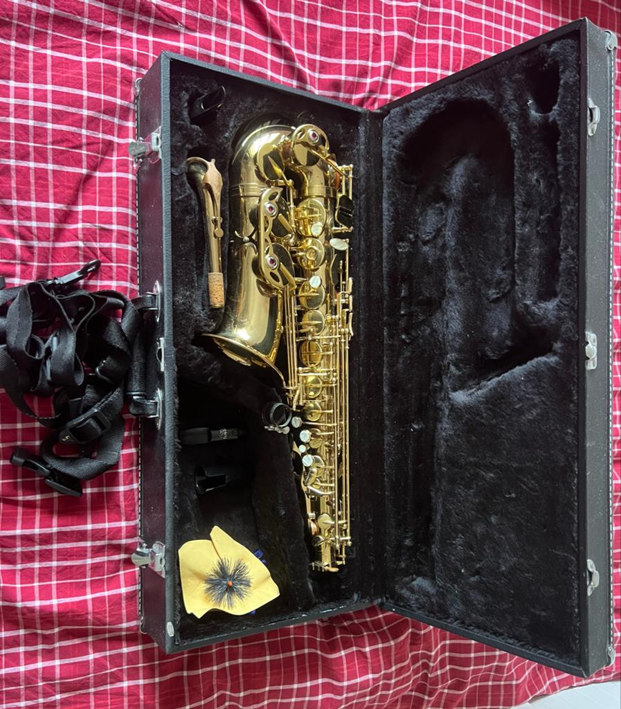 Altsaxofoon met koffer, Muziek en Instrumenten, Ophalen of Verzenden, Zo goed als nieuw, Alt, Met koffer