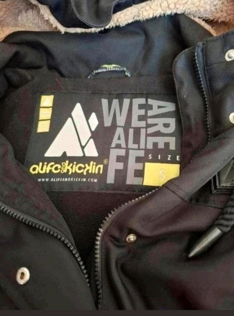 Alife and Kickin winterjas met capuchon – maat S – gevoerd, Ophalen of Verzenden