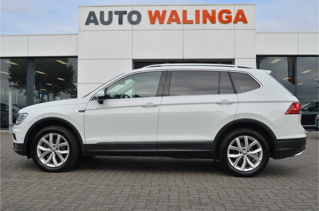 Volkswagen Tiguan Allspace 1.5 TSI Comfortline Business Trek, Gebruikt, Euro 6, 150 pk, Alcantara