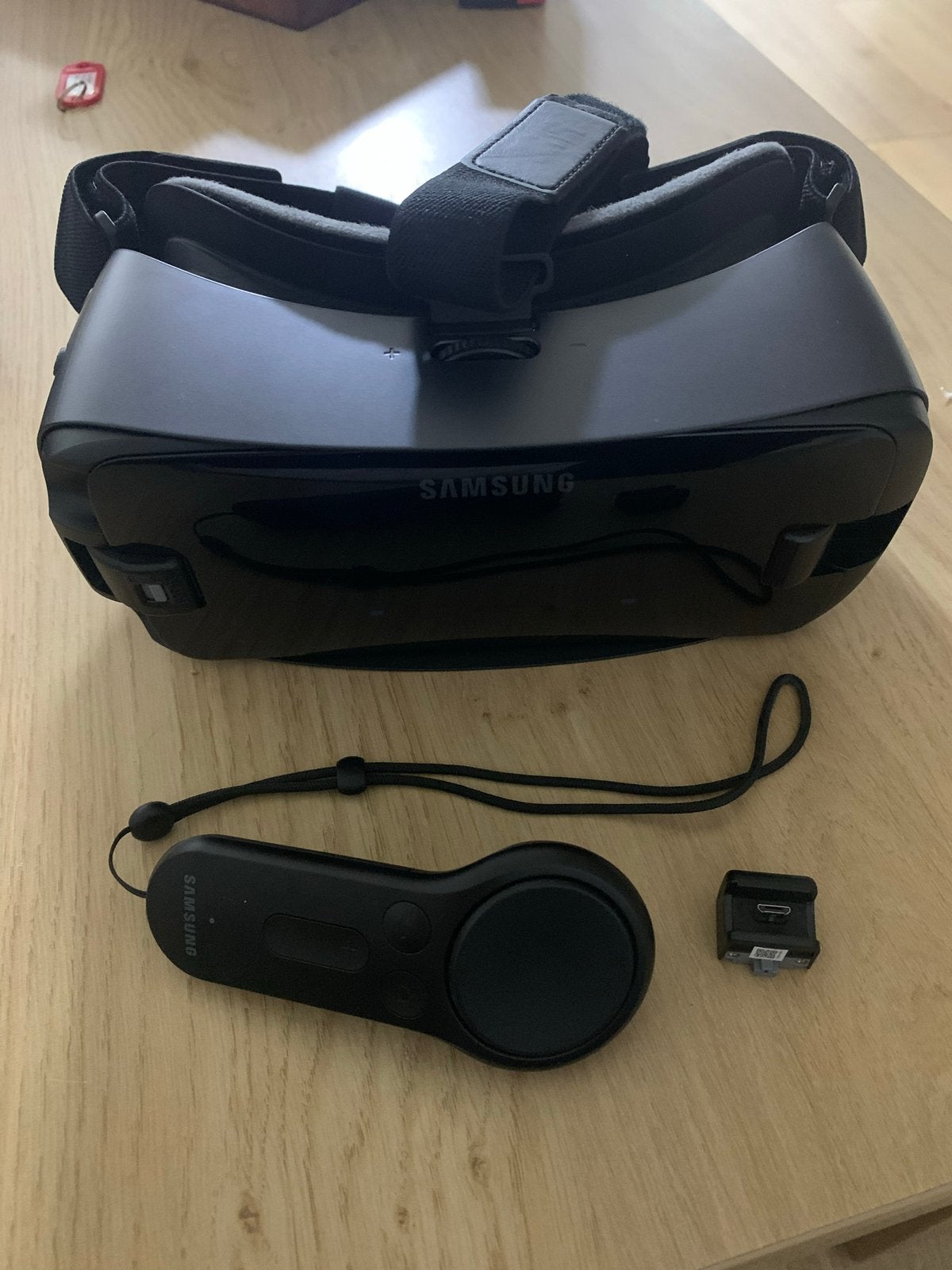 Samsung Gear VR met controller - Virtual Reality headset, Spelcomputers en Games, Ophalen of Verzenden, Zo goed als nieuw, VR-bril